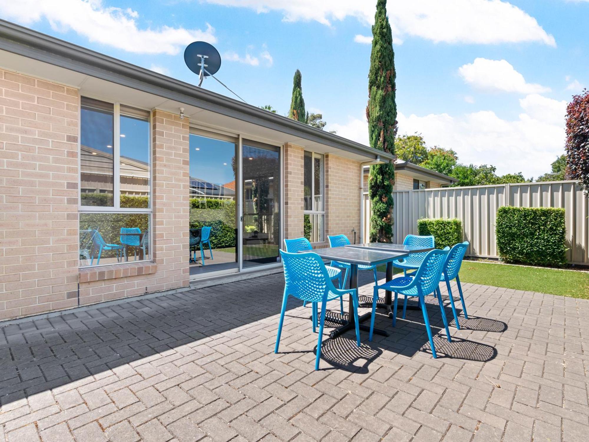 No Stairs, Big House, Garage Richmond Residence 2 Adelaide Exterior photo